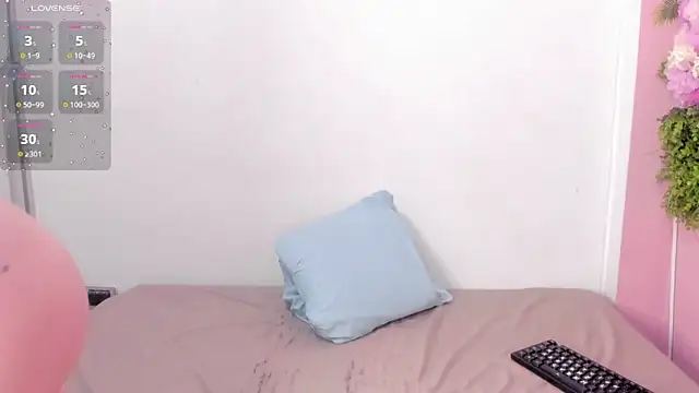 Snapshot of Mikasa_Horny chatting on 02/22/26, 01:42 Mikasa Horny online show from 02/22/26, 01:42