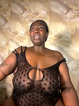 emilyrojas online show from 10/28/25, 12:41