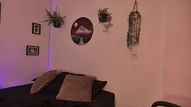 Snapshot of MegganCarter chatting on 02/08/26, 11:08 MegganCarter online show from 02/08/26, 11:08