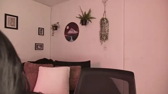 Snapshot of MegganCarter chatting on 02/11/26, 12:15 MegganCarter online show from 02/11/26, 12:15