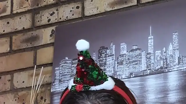 Astoria Moon online show from 12/20/25, 12:12