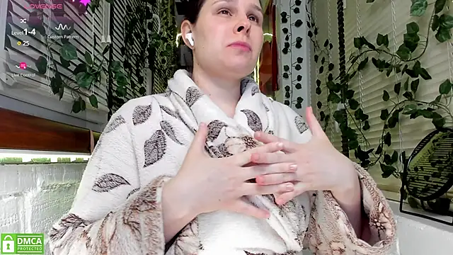 Candys booty online show from 03/17/25, 11:11