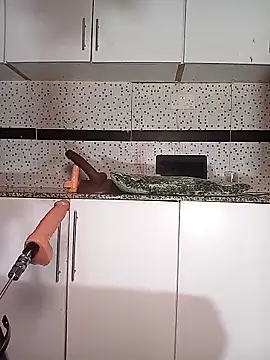 Snapshot of Bella045 chatting on 09/14/25, 02:00 Bella045 online show from 09/14/25, 02:00