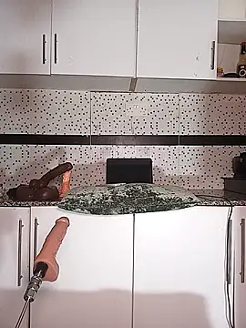 Snapshot of Bella045 chatting on 09/22/25, 01:07 Bella045 online show from 09/22/25, 01:07