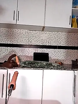 Snapshot of Bella045 chatting on 12/03/25, 06:28 Bella045 online show from 12/03/25, 06:28