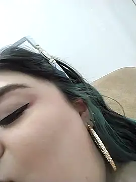 tiffany laurens online show from 03/01/25, 09:04