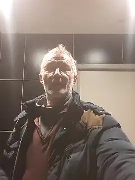 Snapshot of 60philippe chatting on 01/16/25, 08:11 60philippe online show from 01/16/25, 08:11