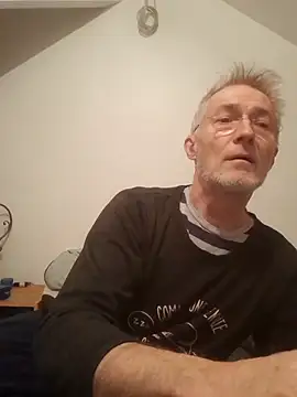 Snapshot of 60philippe chatting on 01/22/25, 05:38 60philippe online show from 01/22/25, 05:38