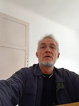 Snapshot of 60philippe chatting on 09/28/25, 11:48 60philippe online show from 09/28/25, 11:48