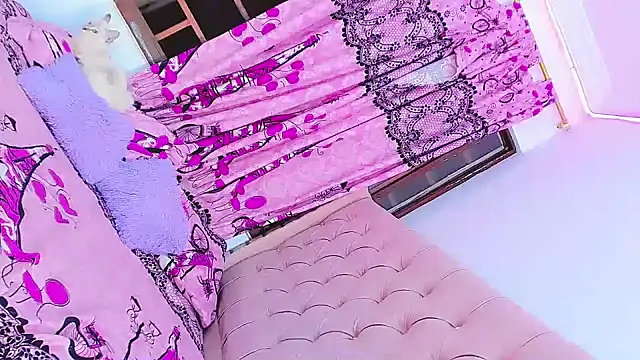 SexyEmmy 10 online show from 03/22/25, 07:15