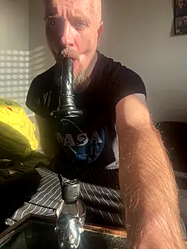 Snapshot of branleurbidu90 chatting on 12/15/25, 09:46 branleurbidu90 online show from 12/15/25, 09:46