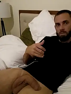 momentum2023 online show from 11/23/25, 05:07