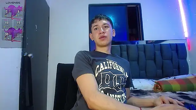 Mr daren  online show from 02/17/25, 05:21