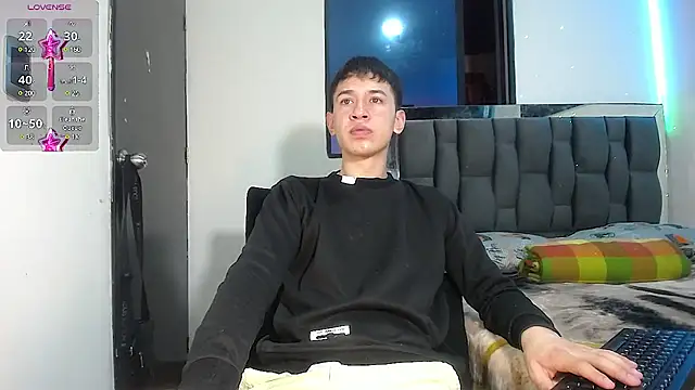 Mr daren  online show from 03/18/25, 02:04