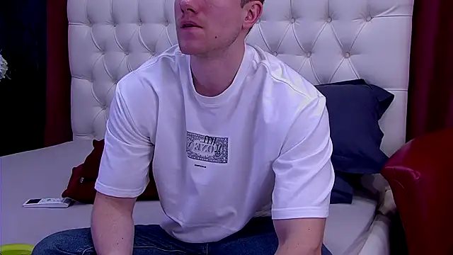 EthanPinkman online show from 09/29/25, 03:55