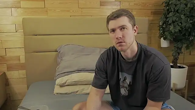 EthanPinkman online show from 10/15/25, 04:23