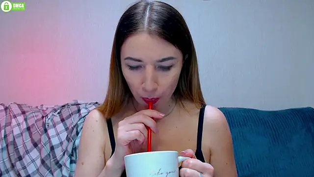 Snapshot of Sweet___Amelia chatting on 10/06/25, 10:34 Sweet   Amelia online show from 10/06/25, 10:34