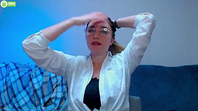 Snapshot of Sweet___Amelia chatting on 10/16/25, 03:35 Sweet   Amelia online show from 10/16/25, 03:35