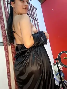 Snapshot of littlemelii chatting on 12/29/24, 07:50 littlemelii online show from 12/29/24, 07:50