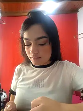 Snapshot of littlemelii chatting on 02/04/25, 04:29 littlemelii online show from 02/04/25, 04:29