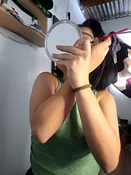 Snapshot of littlemelii chatting on 09/30/25, 09:42 littlemelii online show from 09/30/25, 09:42