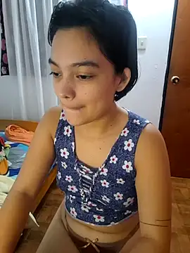 littlemelii online show from 04/20/26, 07:04