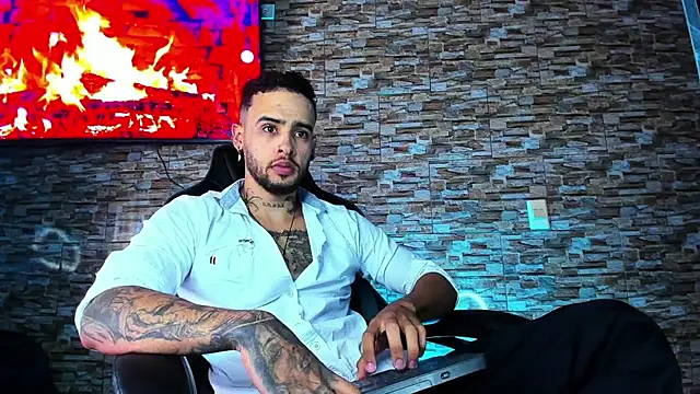 Snapshot of Seth_Owner chatting on 01/14/25, 02:00 Seth Owner online show from 01/14/25, 02:00