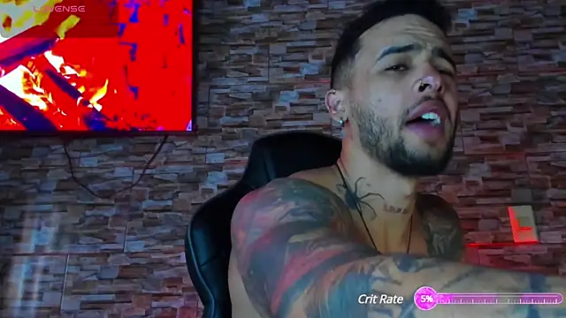 Snapshot of Seth_Owner chatting on 01/21/25, 02:48 Seth Owner online show from 01/21/25, 02:48