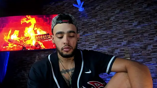 Snapshot of Seth_Owner chatting on 02/07/25, 02:04 Seth Owner online show from 02/07/25, 02:04