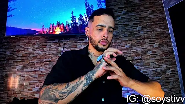 Snapshot of Seth_Owner chatting on 02/22/25, 01:35 Seth Owner online show from 02/22/25, 01:35