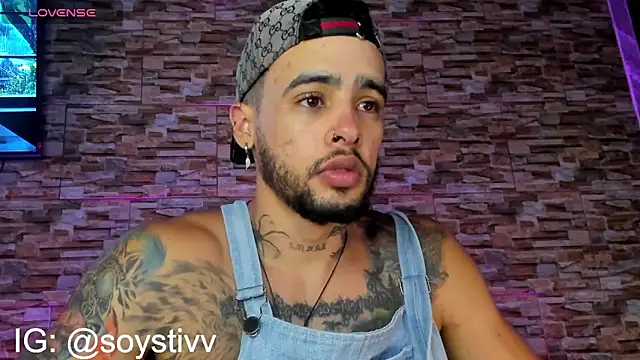 Snapshot of Seth_Owner chatting on 03/03/25, 02:04 Seth Owner online show from 03/03/25, 02:04