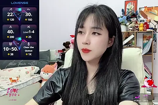  LLisa  online show from 12/28/24, 06:18