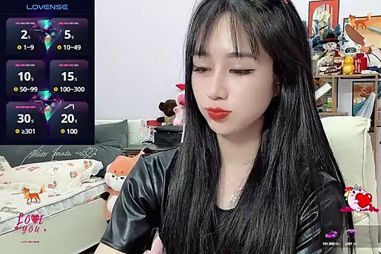  LLisa  online show from 12/28/24, 09:19