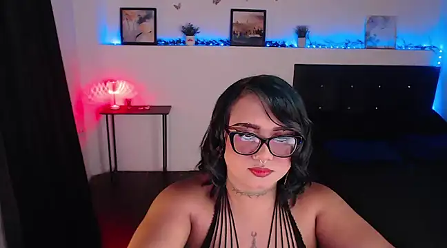 LiaScarlett online show from 12/30/24, 04:53