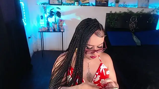 Snapshot of LiaScarlett chatting on 12/03/25, 02:59 LiaScarlett online show from 12/03/25, 02:59