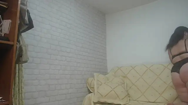 EmmaSquirt online show from 02/06/25, 10:43