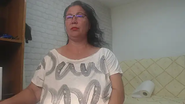 EmmaSquirt online show from 09/15/25, 05:29