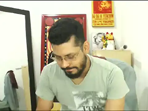 Snapshot of MikeRiverx chatting on 02/15/25, 10:31 MikeRiverx online show from 02/15/25, 10:31