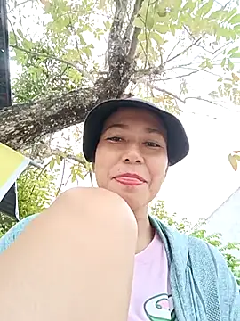 Snapshot of 2HotAsain4u chatting on 03/09/25, 03:11 2HotAsain4u online show from 03/09/25, 03:11