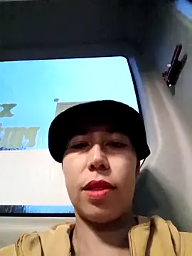 Snapshot of 2HotAsain4u chatting on 10/29/25, 10:44 2HotAsain4u online show from 10/29/25, 10:44