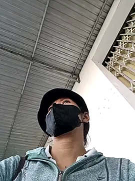 Snapshot of 2HotAsain4u chatting on 11/15/25, 01:36 2HotAsain4u online show from 11/15/25, 01:36