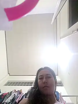 Snapshot of 2HotAsain4u chatting on 12/01/25, 10:04 2HotAsain4u online show from 12/01/25, 10:04