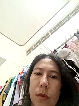 2HotAsain4u online show from 12/21/25, 10:28