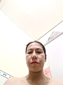 Snapshot of 2HotAsain4u chatting on 03/29/26, 09:59 2HotAsain4u online show from 03/29/26, 09:59