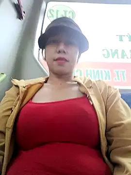 Snapshot of 2HotAsain4u chatting on 03/31/26, 01:29 2HotAsain4u online show from 03/31/26, 01:29