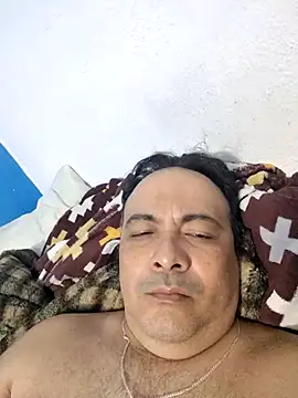 Snapshot of osovensex21 chatting on 09/27/25, 01:43 osovensex21 online show from 09/27/25, 01:43