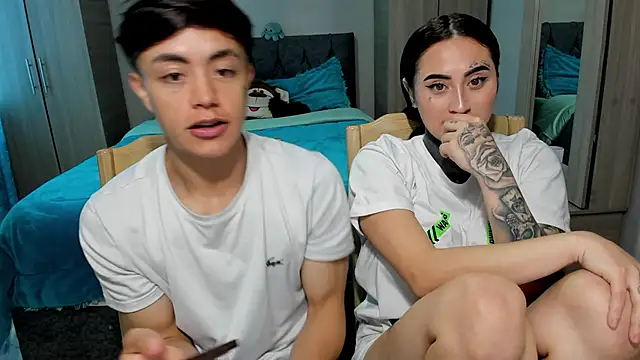 Snapshot of steban_and_kim chatting on 12/29/24, 07:53 steban and kim online show from 12/29/24, 07:53