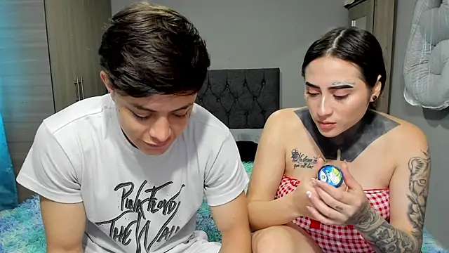 Snapshot of steban_and_kim chatting on 03/11/25, 06:19 steban and kim online show from 03/11/25, 06:19