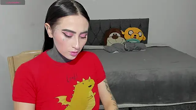 Snapshot of steban_and_kim chatting on 11/29/25, 08:01 steban and kim online show from 11/29/25, 08:01