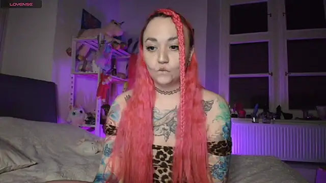 PinkHurricaneOfficial online show from 01/27/25, 07:56